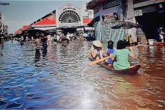 チャウドック市場：2000年の洪水