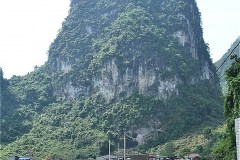 21825-Nguom Ngao Cave