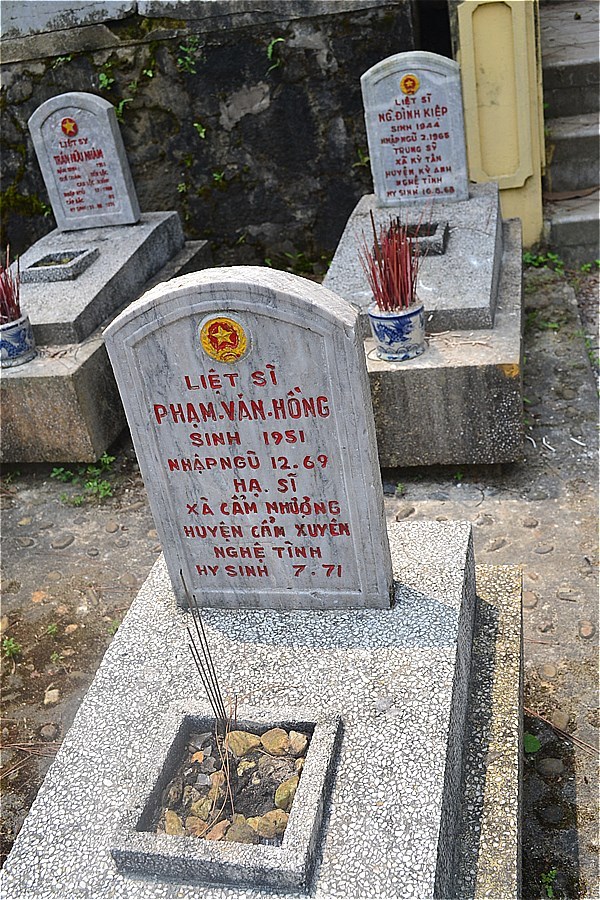 48312-Truong Son National Martyrs Cemetery