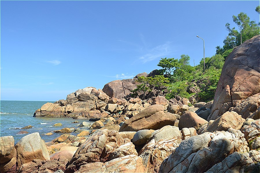 551-Quy Hoa Beach