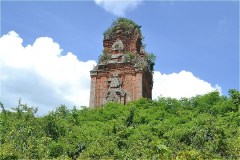 金塔  (Tháp Phú Lốc）