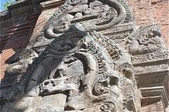 象牙塔 Duong Long Cham Temple の彫刻